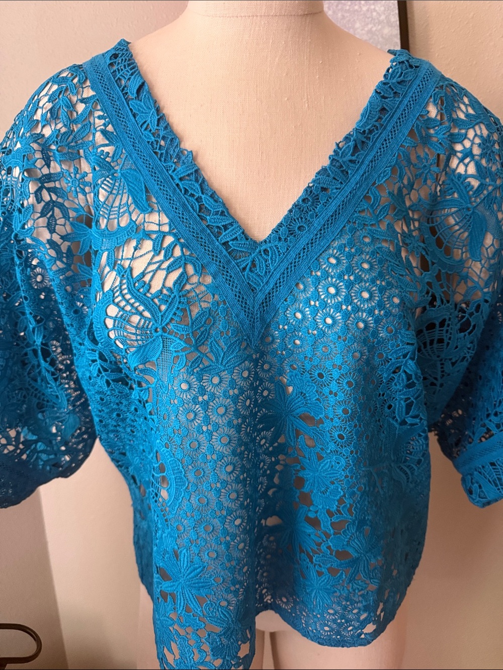 White House Black Market Teal Crochet Lace V-Neck Tunic